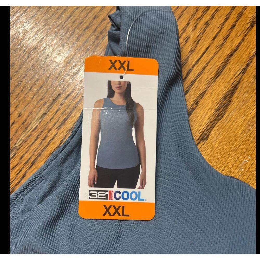 32 Degrees Cool Women's Tank with Built in Bra Size XXL. W